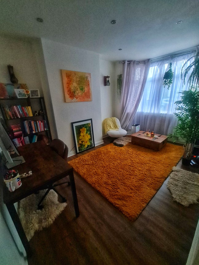 Well-presented, fully furnished single room NN2 Main Photo