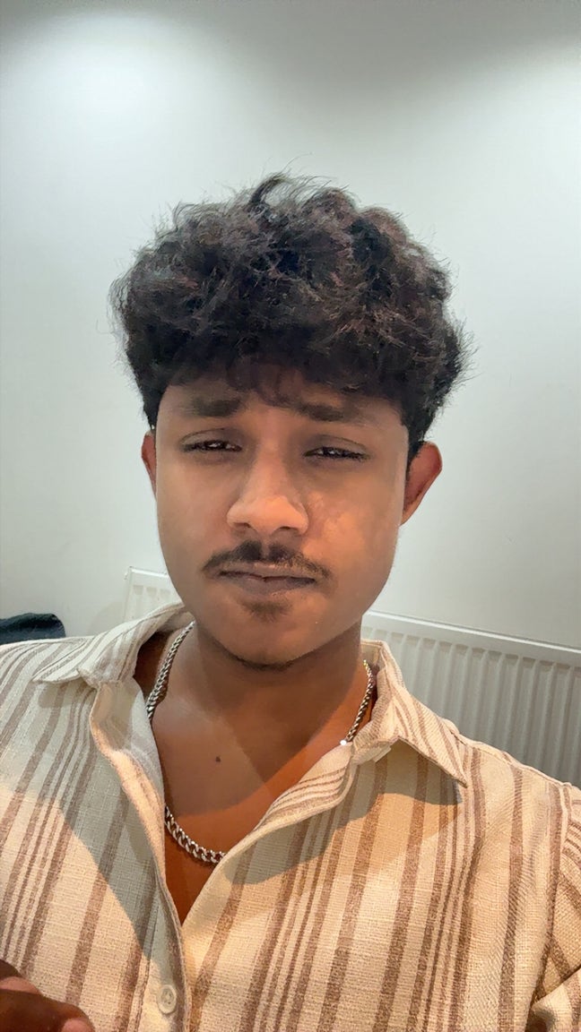 Professional Male seeks a single or double room Main Photo