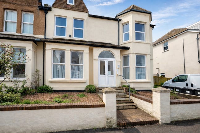 1-Bedroom Flat to Rent – Albert Road, Bexhill Main Photo