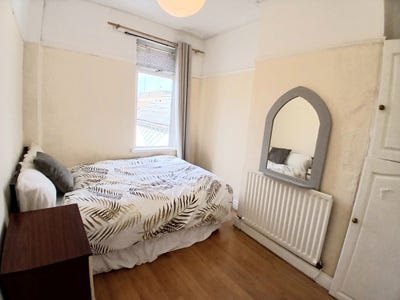 ✨Bright 2 double room in a quiet household 🏡 Main Photo