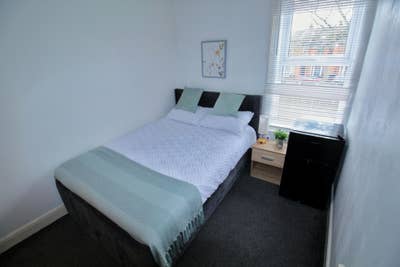 Double Room in Shared House | Great Location | All Main Photo