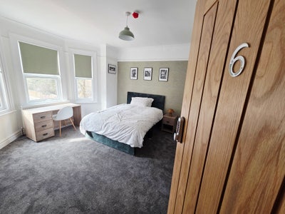 Ensuites available. Near the train station.  Main Photo
