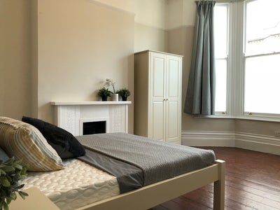 🍊 Large Double Room in Friendly Balham Share Main Photo