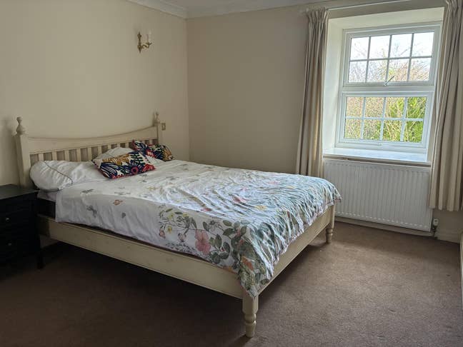Beautiful double room (private bath) Wilmslow Main Photo