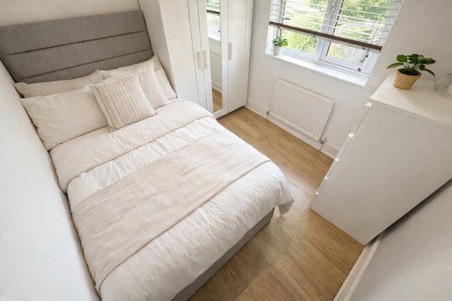 Double Room | Canning Town | &pound;675 Main Photo