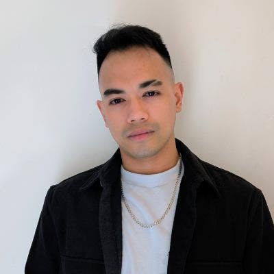 Professional Male seeks a single or double room Main Photo