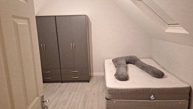 ✨ 🛏️ Double Room to Let in - Woodside Main Photo