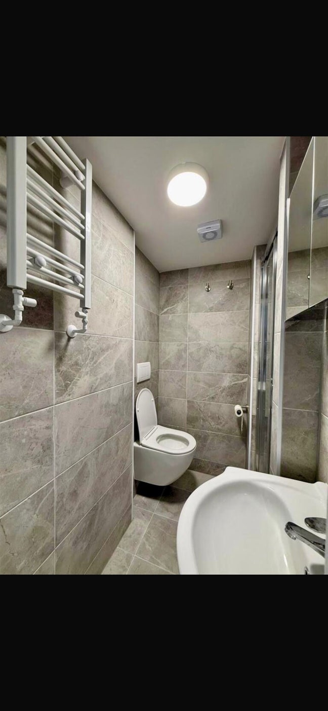 Bright Room in the Heart of Peckham  Main Photo