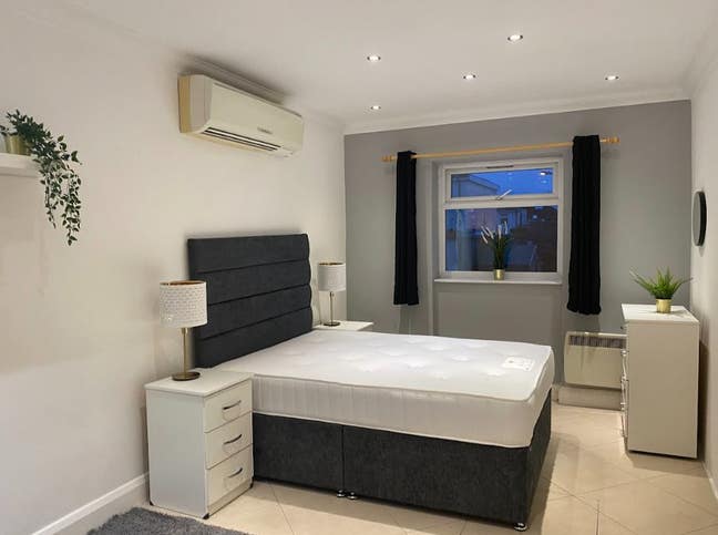 Cozy Furnished Double Room Main Photo