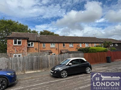 Whole 2 bed HOUSE with garden in CT1 Main Photo