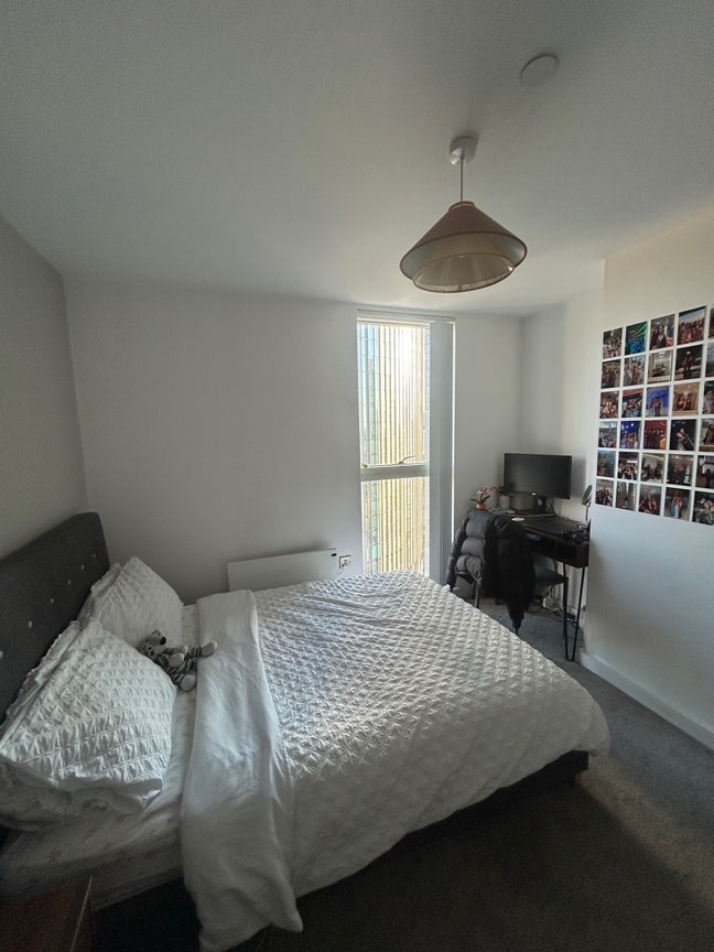 Room available to rent in Castlefield! Main Photo