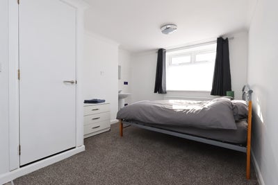 Modern & Stylish Ensuite Rooms Available Main Photo