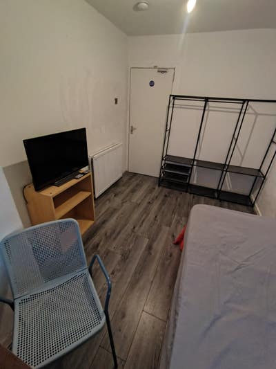 🌿 Single Room for Rent – Wolverhampton WV10  Main Photo