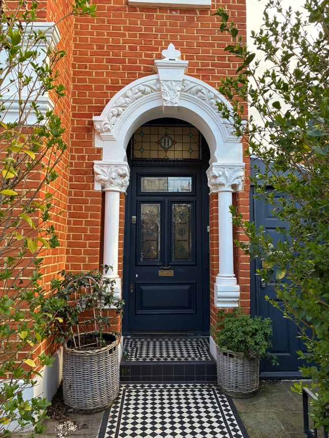 Double bedroom in Victorian house Main Photo