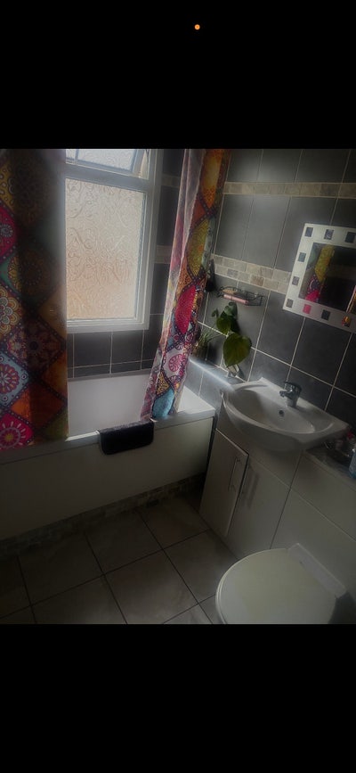 Double room for rent | City Centre Preston Main Photo
