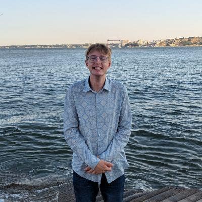 Looking for a potential flatmate! Main Photo