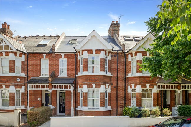 Studio room with en-suite Main Photo