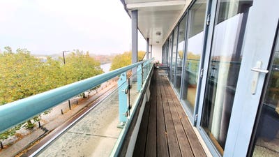 Penthouse Apartment Bristol Harbourside  Main Photo