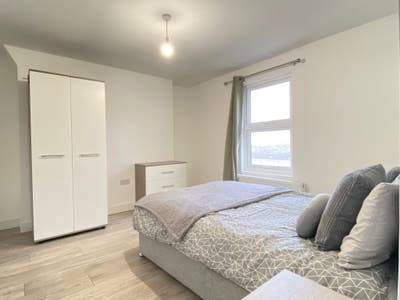 Large Double Rooms Main Photo