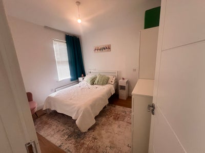 3 double bedrooms ... Main Photo