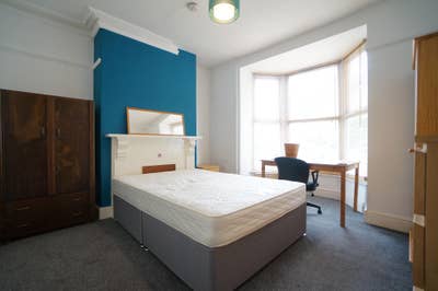 💼🏡 Professional Room Available 26/27 🏡💼 Main Photo