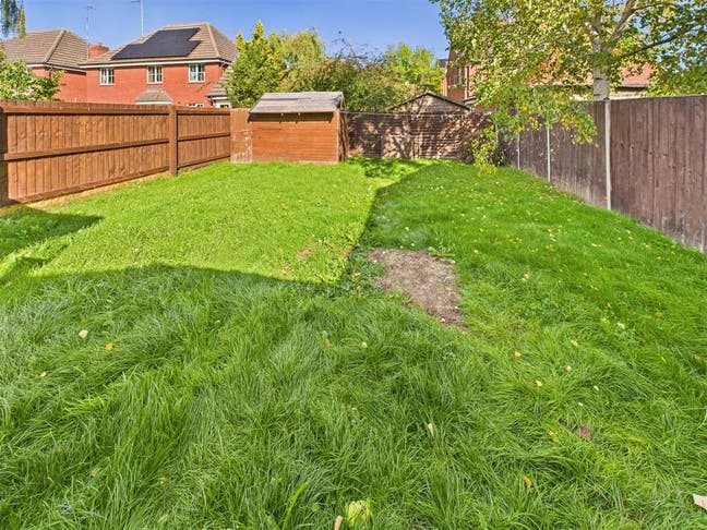 3-Bedroom Semi-Detached House CV21 1BY Main Photo