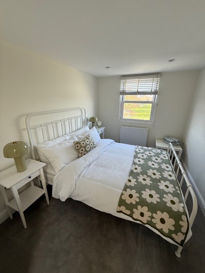 Cosy clean double room in spacious house Main Photo