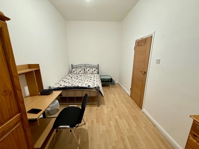 Large Double Room –  Poplar/Canary Wharf Main Photo