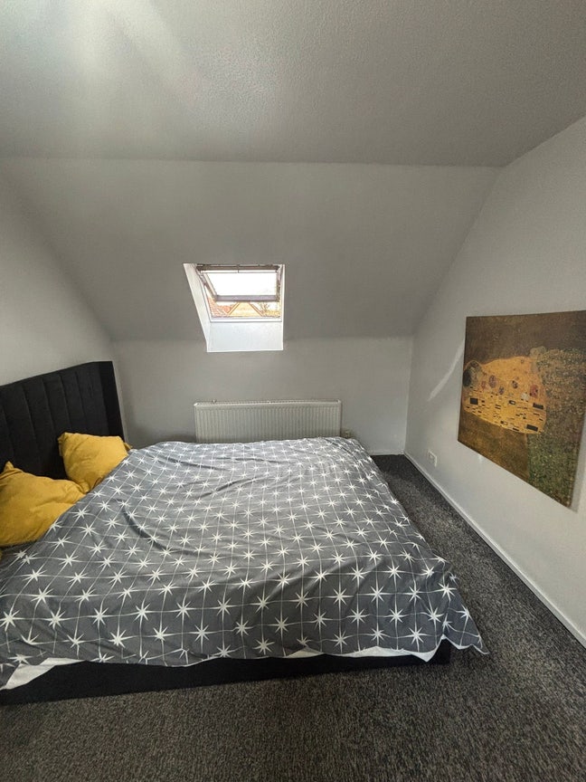 Super large room Main Photo