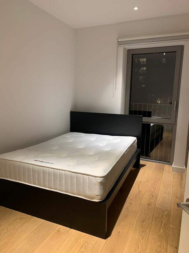Room available in Canning Town Main Photo