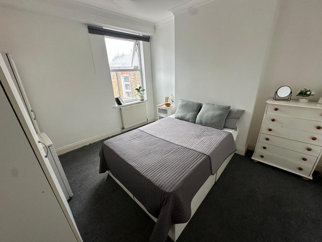 ✨ 🛏️ Double Room to Let in Willesden   Main Photo