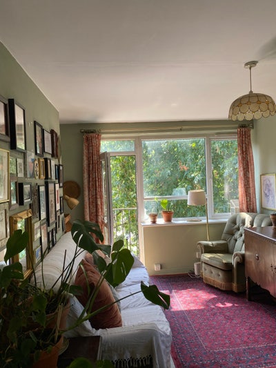 Whole flat sub let for two months  Main Photo