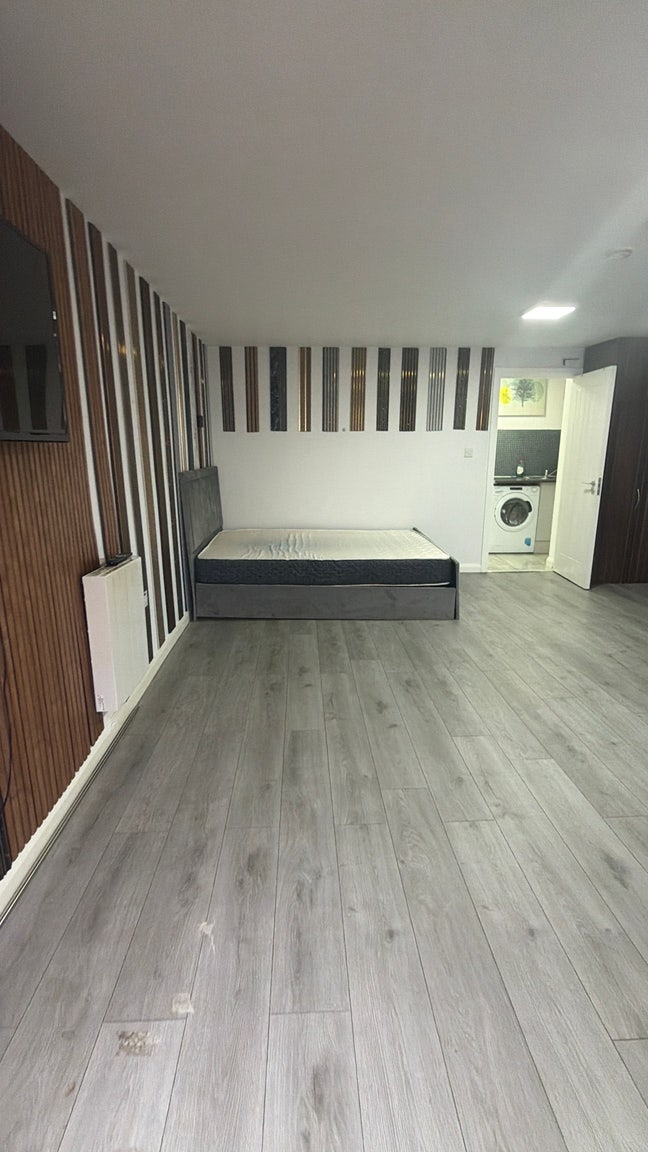 Studio large room Main Photo