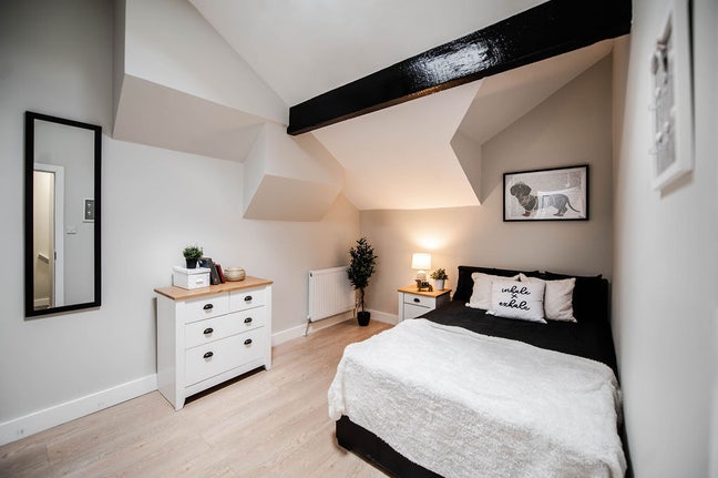 Light and Cosy 9 Stand Lane, Radcliffe, M26 1NW  Main Photo