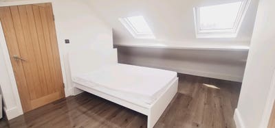 Double Room ensuit with Shower room Main Photo