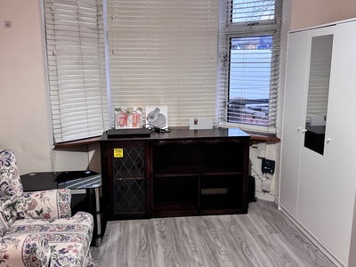 Room Available  Main Photo