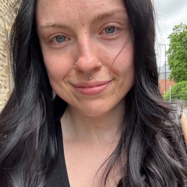 Room in London Needed for July  Main Photo