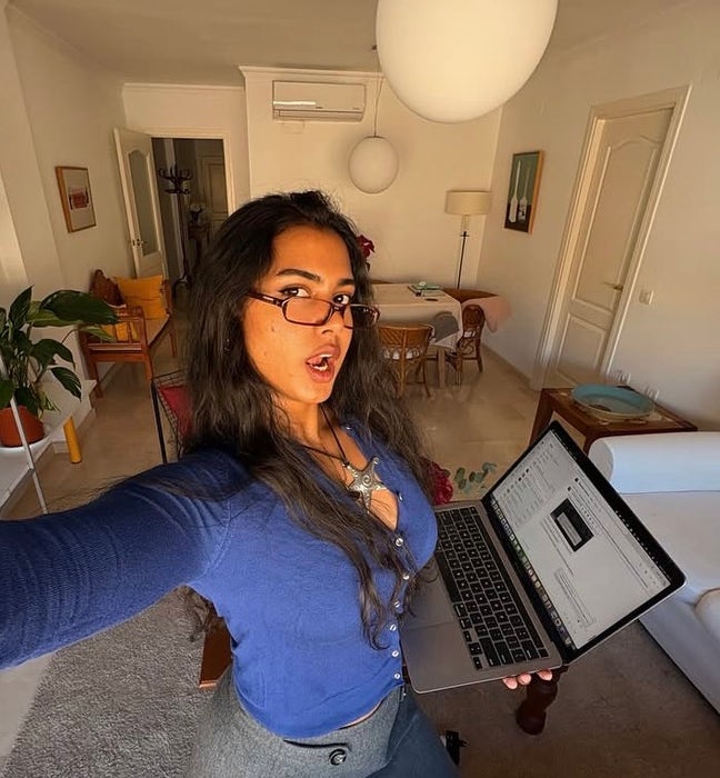 Hey! 😊 I'm on the lookout for a room to rent... Main Photo