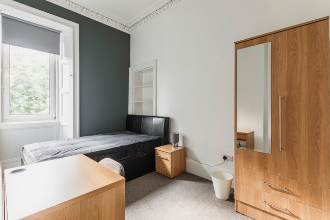 Double bedroom in Newington available soon Main Photo