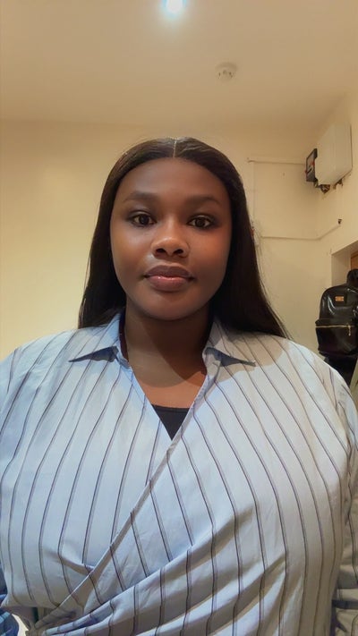 Student Female seeks ensuit or double room Main Photo