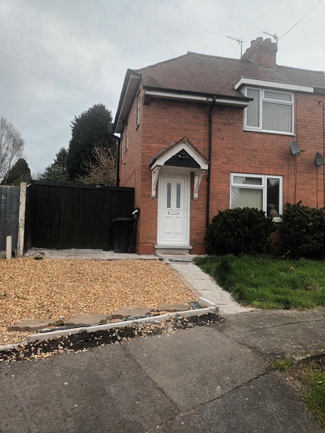 Large double furnished bedroom Main Photo