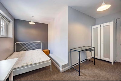 Furnished Double Rooms Available  Main Photo