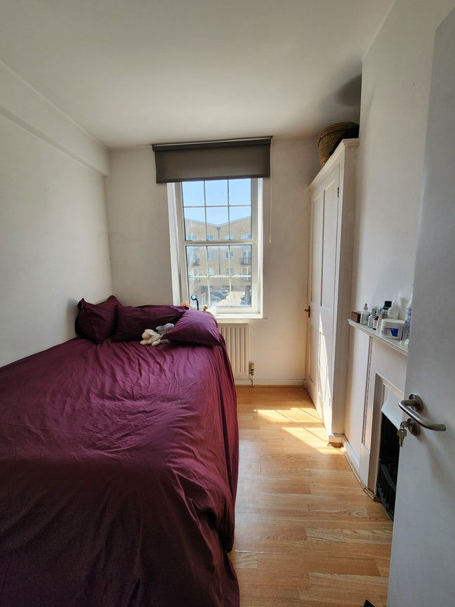 Long-Term Female Flat in Hackney Main Photo