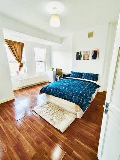 Bright rooms to let in a House. All biIls included Main Photo