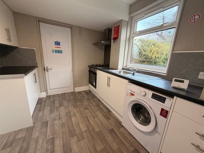 Well Presented 3 Bed Houseshare, Bellfield Ave Main Photo