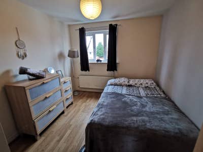 Room at excellent Location  Main Photo