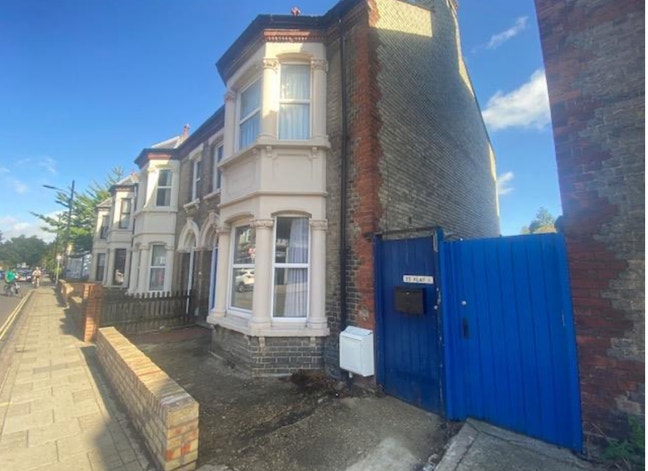 Student Room Available – 2 Minutes from ARU Main Photo