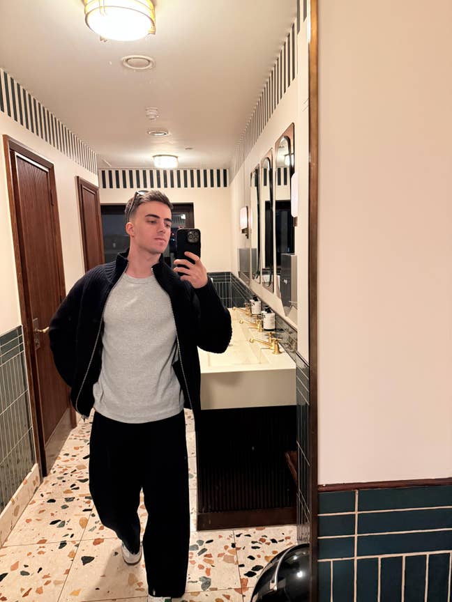 Augusto - Looking for a flat/flatmate/buddy-up Main Photo