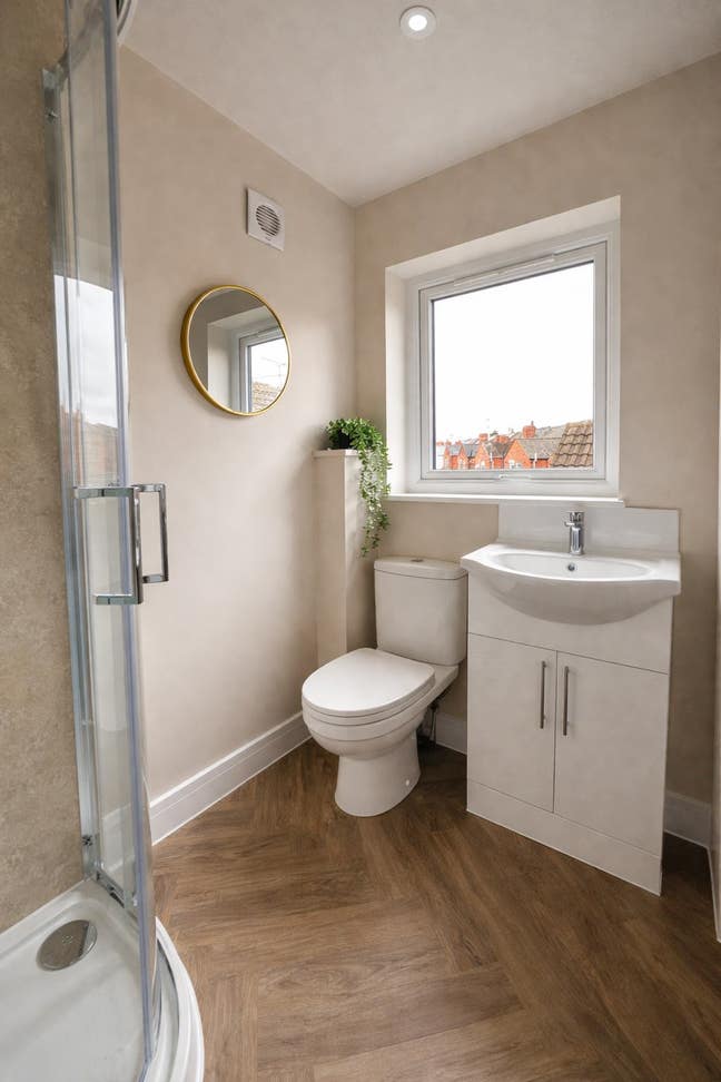 🔥 Brand New En-Suites Ready Now! 🔥 Main Photo