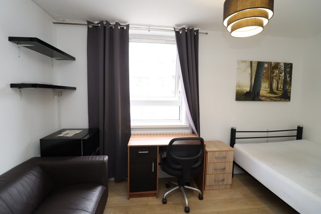Spacious Double Room in Poplar Main Photo